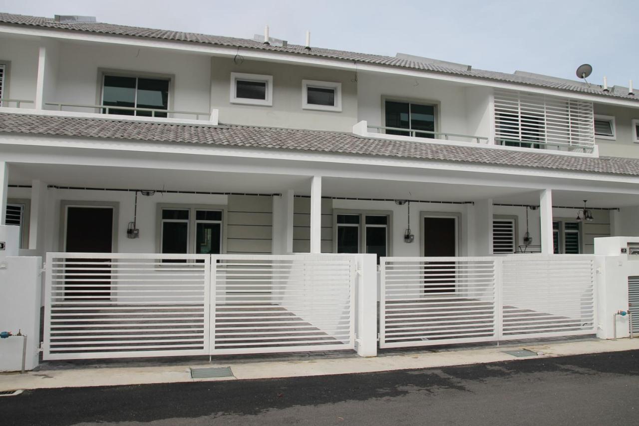 فيلا Bricks Terrace House 4R 3Br برينشانغ المظهر الخارجي الصورة